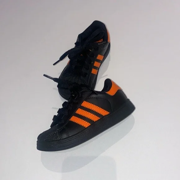 Adidas Sneakers Shoes Orange Black Traditional 3 Stripe Youth 8 size 8K - Picture 4 of 9